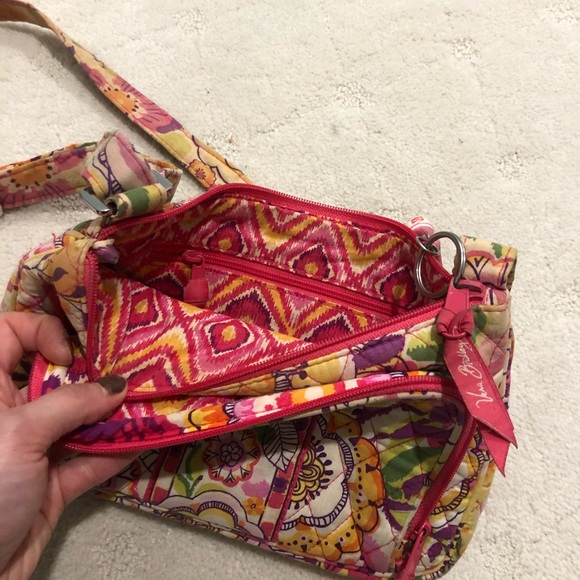Vera Bradley Crossbody - Picture 4 of 5